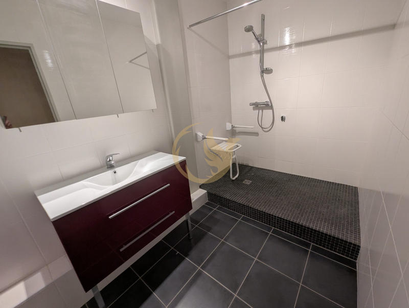 Appartement - 96 m² - 4 pièces