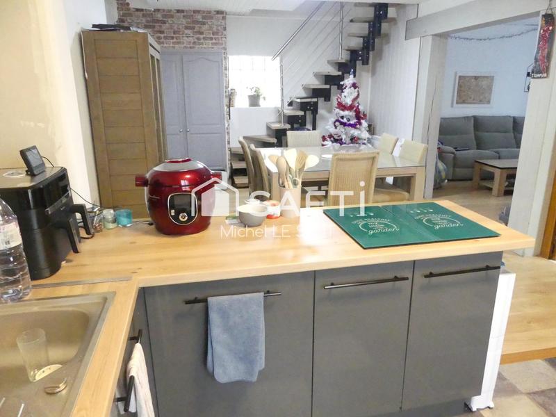 Maison - 95 m² - 6 pièces