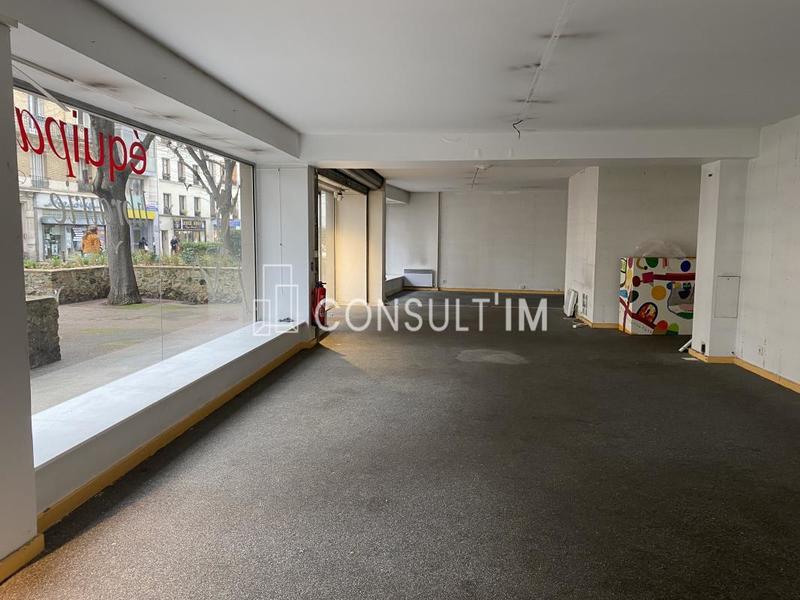 Local commercial - 99 m²