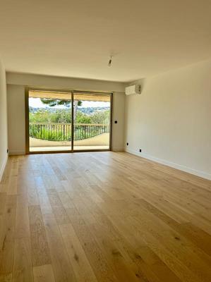 Appartement - 84 m² - 3 pièces