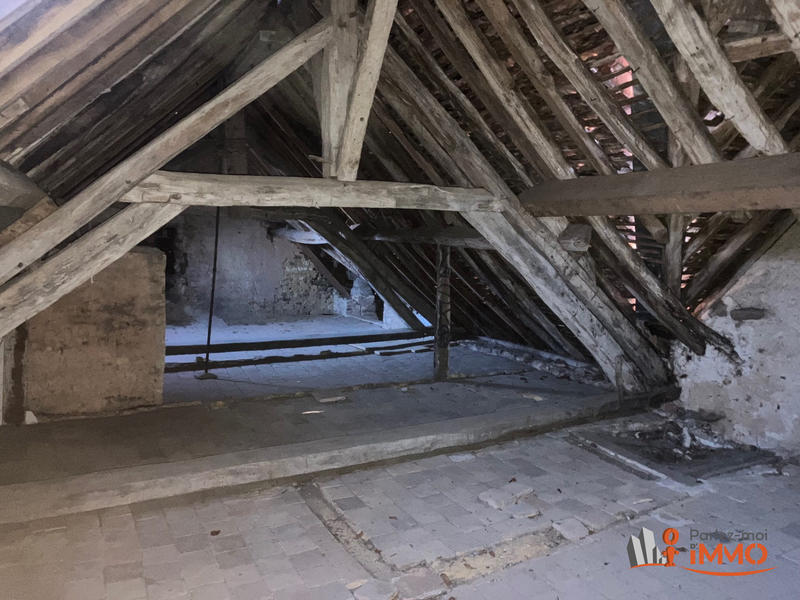 Maison - 220 m² - 9 pièces