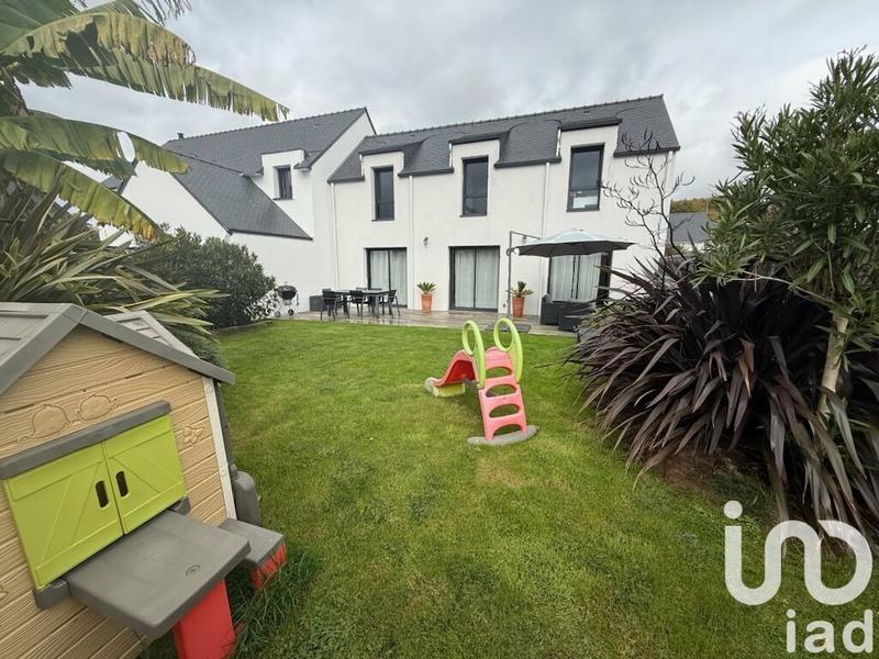 Maison - 96 m² - 4 pièces