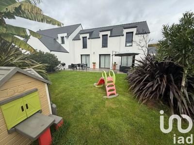 Maison - 96 m² - 4 pièces