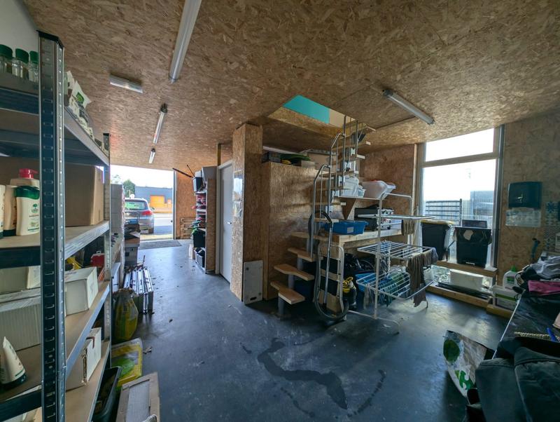 Local d'activités - 450 m²