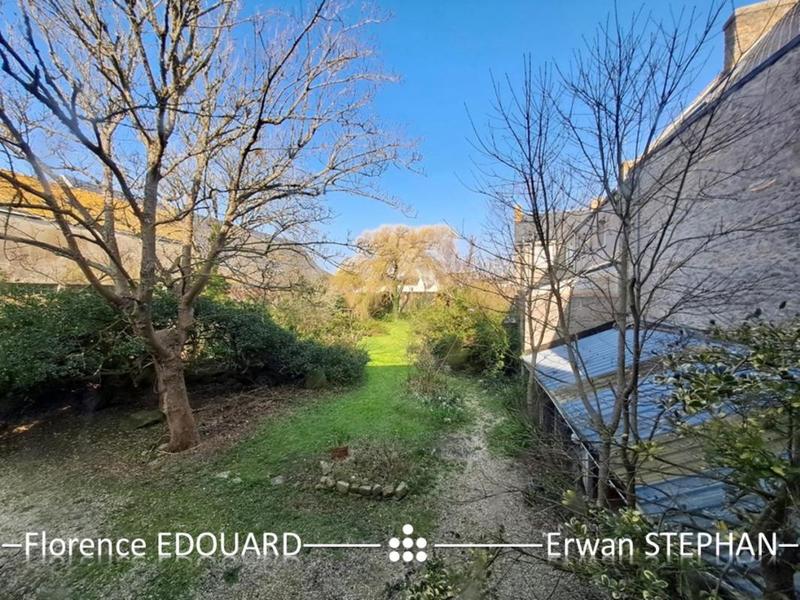 Maison - 374 m² - 16 pièces