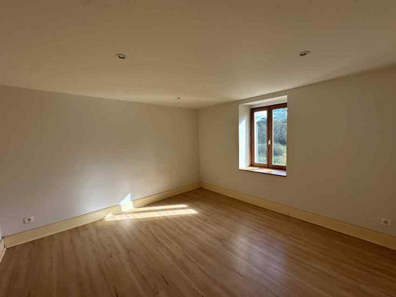 Maison - 100 m² - 3 pièces