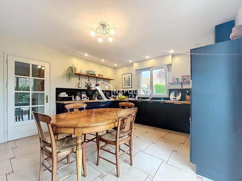 Maison - 190 m² - 6 pièces