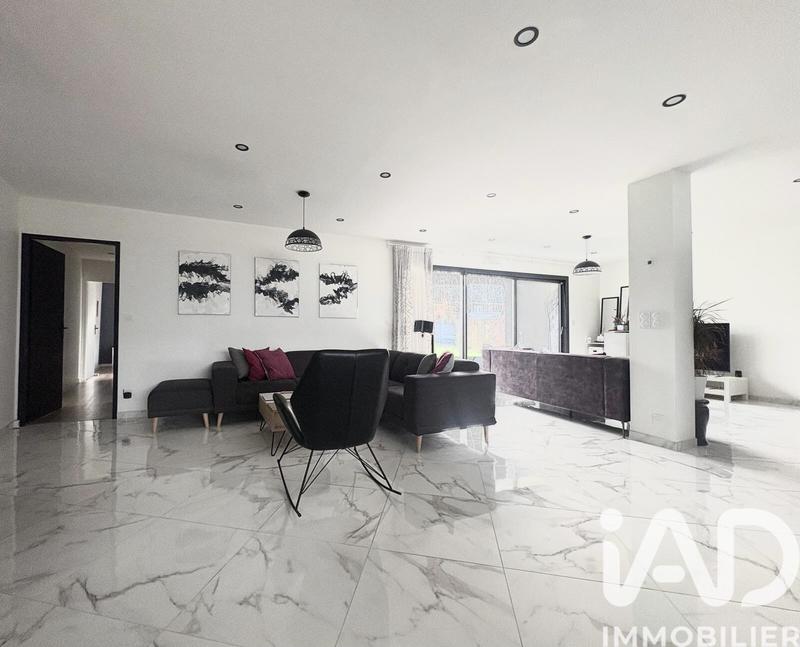 Maison - 150 m² - 6 pièces