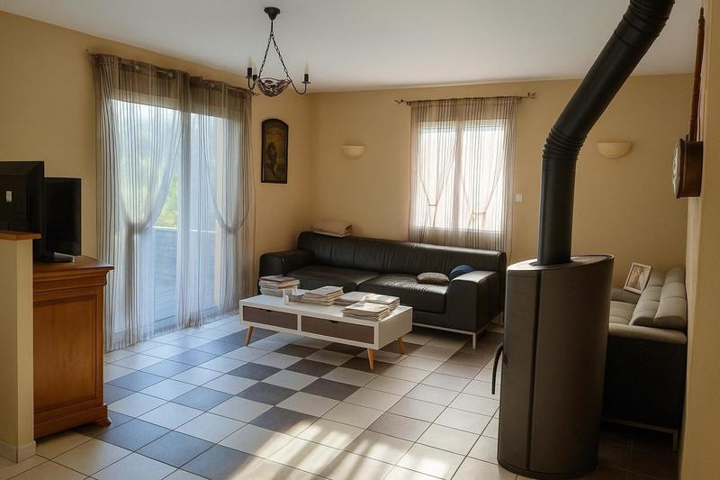 Maison - 207 m² - 8 pièces