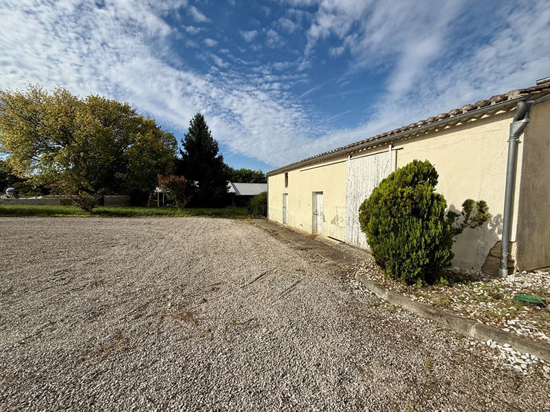 Maison - 200 m² - 5 pièces