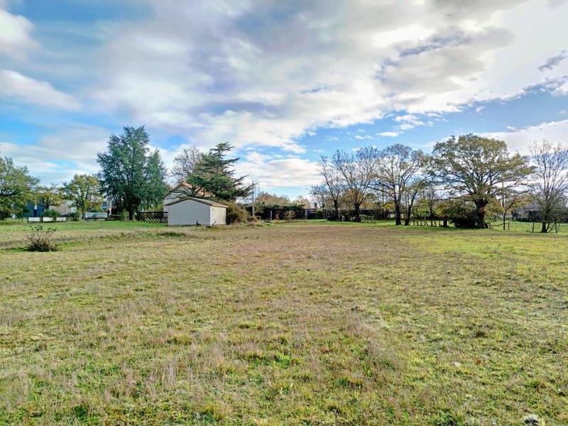 Terrain constructible - 6 963 m²