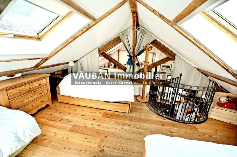 Appartement - 103 m² - 4 pièces