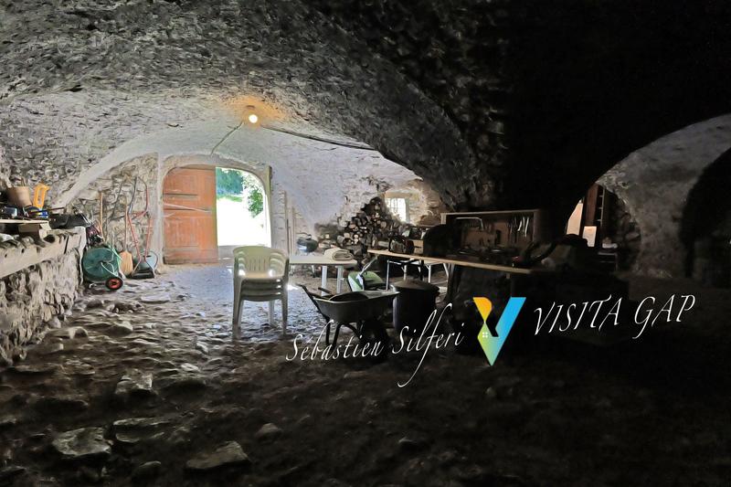 Maison - 223 m² - 12 pièces