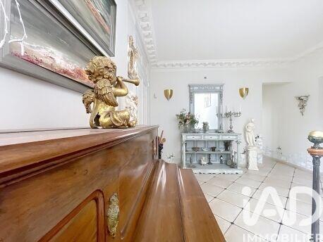 Maison - 455 m² - 10 pièces