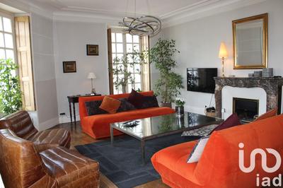 Appartement - 185 m² - 6 pièces