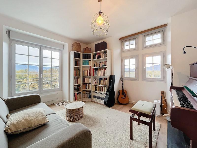 Appartement - 87 m² - 4 pièces