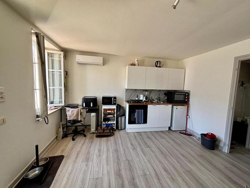 Immeuble - 191 m² - 9 pièces