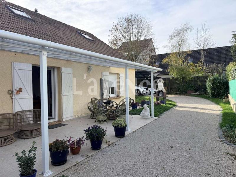 Maison - 110 m² - 6 pièces