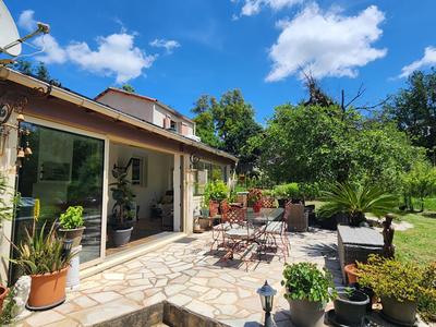 Villa - 140 m² - 7 pièces