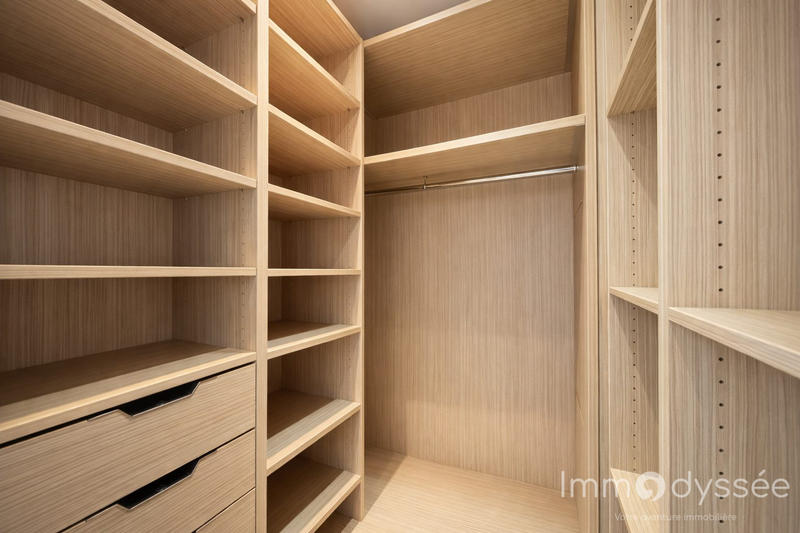 Appartement - 132 m² - 4 pièces