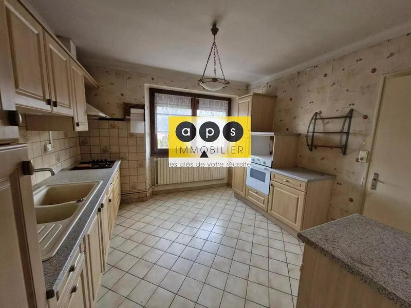 Maison - 80 m² - 5 pièces