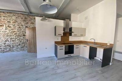 Appartement - 76 m² - 2 pièces