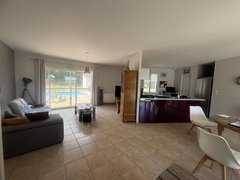 Maison - 94 m² - 4 pièces