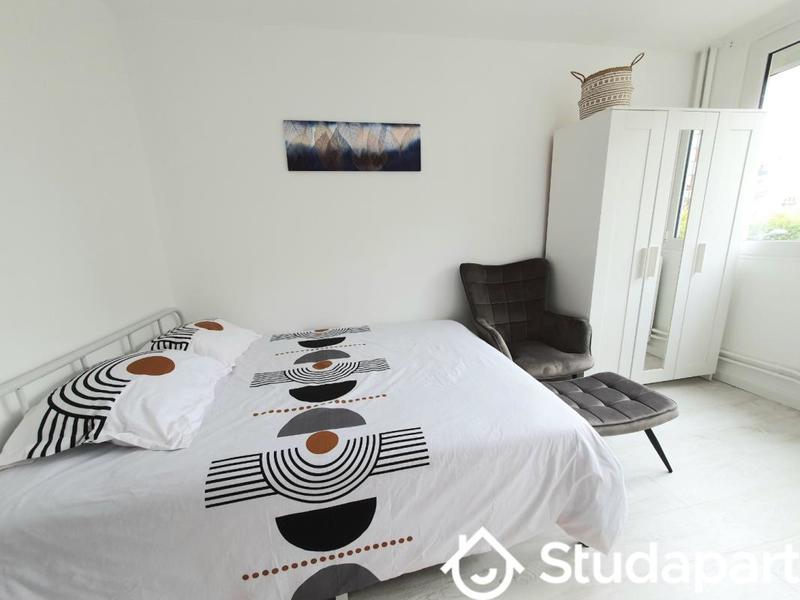 Chambre - 10 m² - 1 pièce