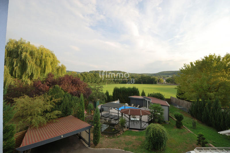 Maison - 195 m² - 6 pièces