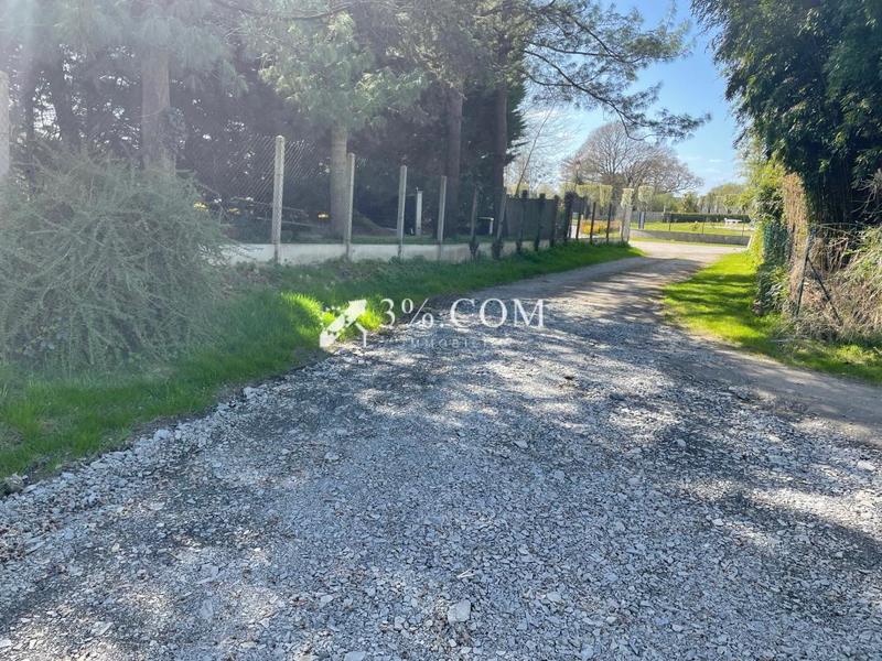 Terrain constructible - 784 m²