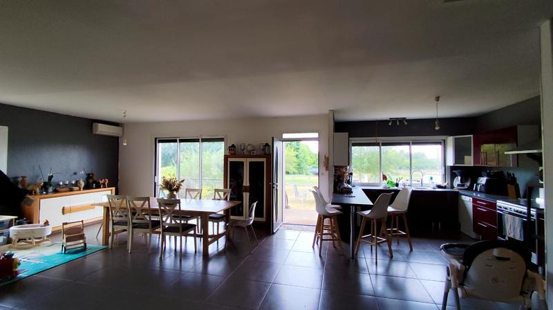 Maison - 175 m² - 8 pièces