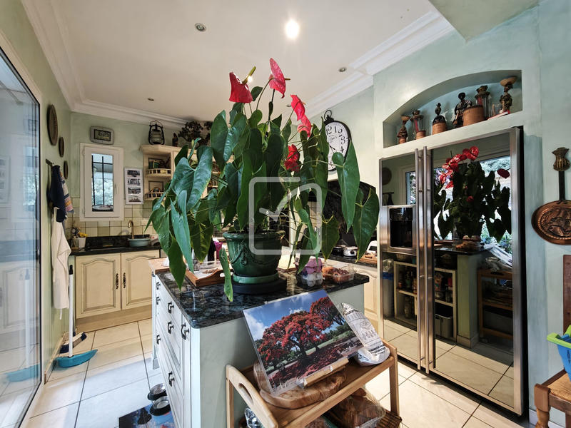 Maison - 157 m² - 6 pièces