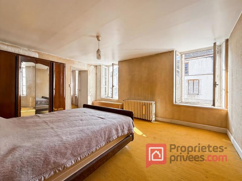 Maison - 150 m² - 10 pièces