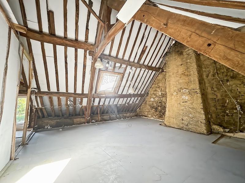 Maison en pierre - 105 m² - 4 pièces