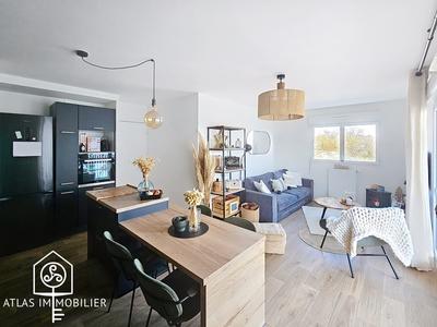 Appartement - 64 m² - 3 pièces