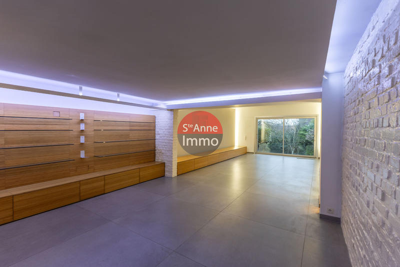 Maison - 197 m² - 7 pièces