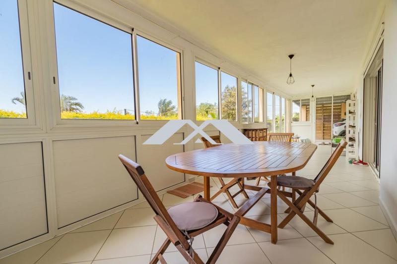 Maison - 168 m² - 6 pièces