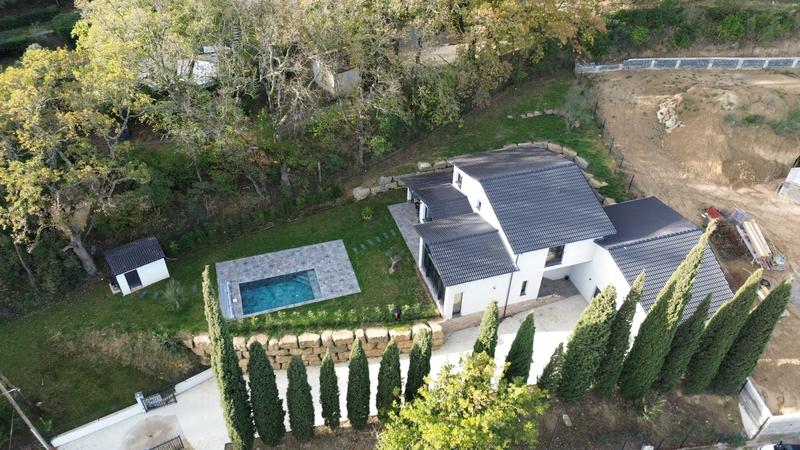 Villa - 198 m² - 6 pièces