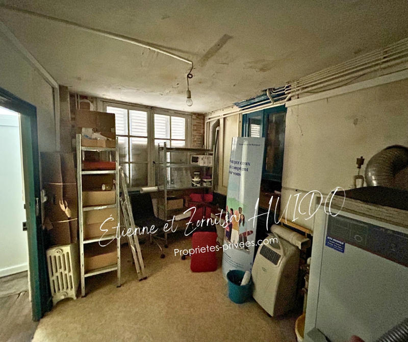 Immeuble - 159 m² - 7 pièces