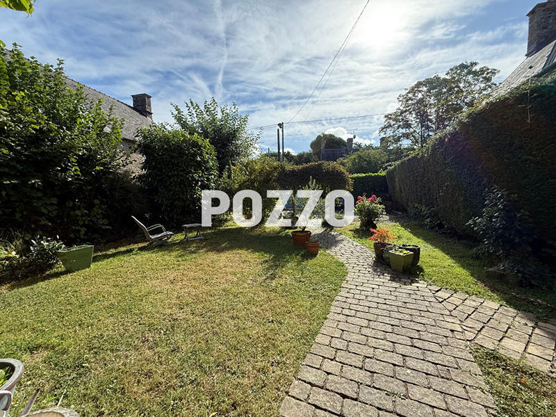 Maison - 210 m² - 8 pièces