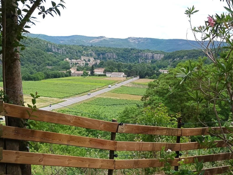 Propriété - 330 m² - 14 pièces