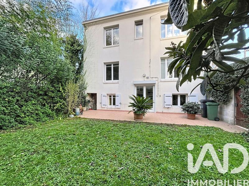 Maison - 156 m² - 8 pièces