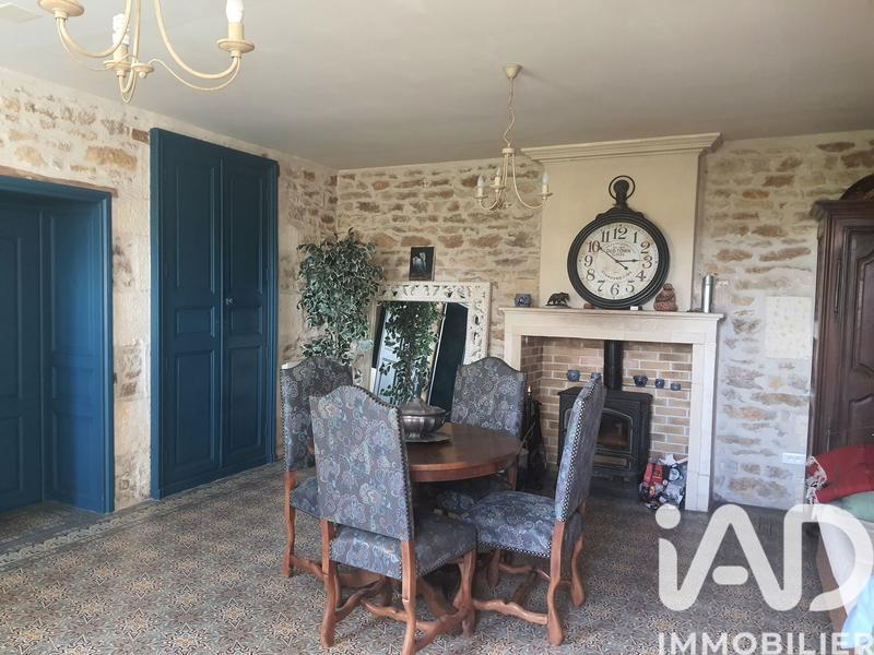 Maison - 202 m² - 6 pièces