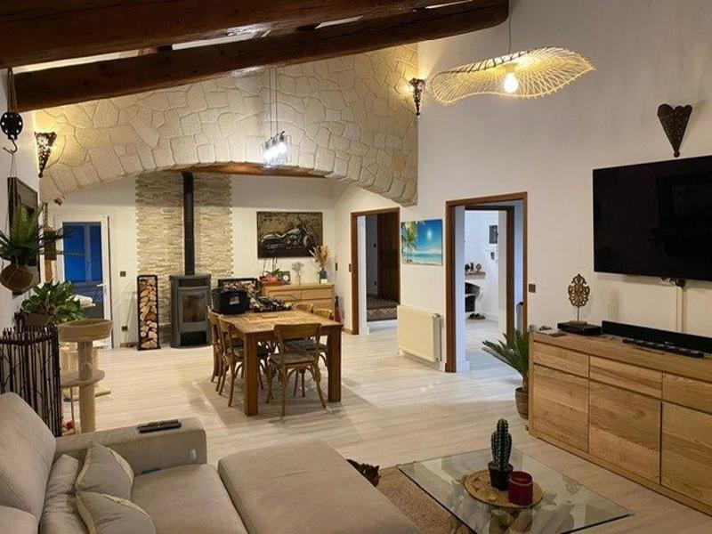 Maison - 185 m² - 6 pièces