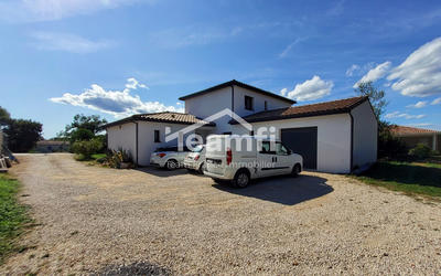 Villa - 176 m² - 6 pièces