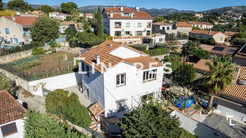 Appartement - 82 m² - 3 pièces