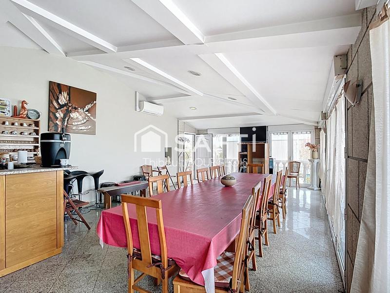 Maison - 163 m² - 7 pièces