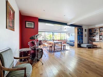 Maison - 175 m² - 7 pièces