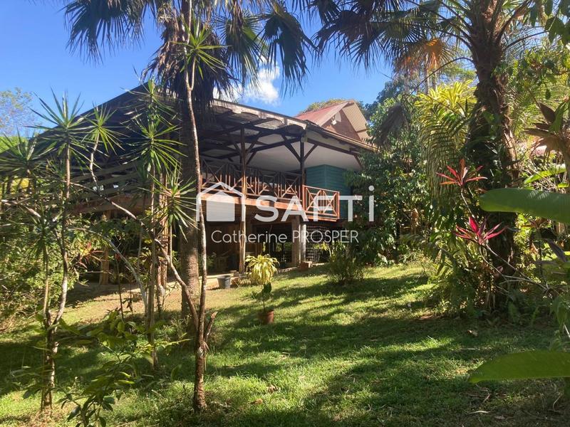 Propriété - 114 m² - 4 pièces