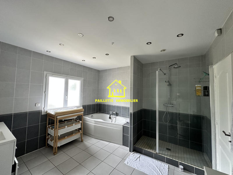 Maison contemporaine - 182 m² - 5 pièces